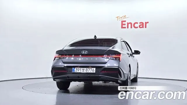 Hyundai Avante CN7 — Фото автомобиля 4