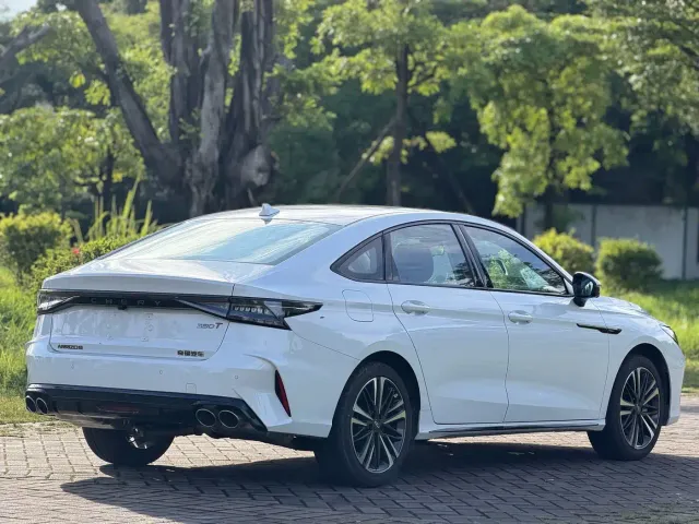 Chery Arrizo 8 — Фото автомобиля 5