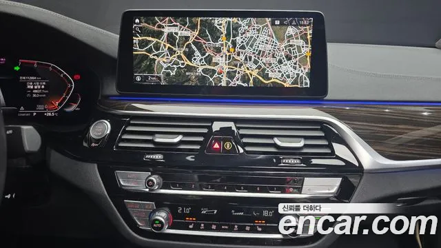 BMW 5 Series G30 — Фото автомобиля 19