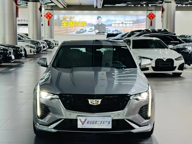 Cadillac CT4 — Фото автомобиля 2