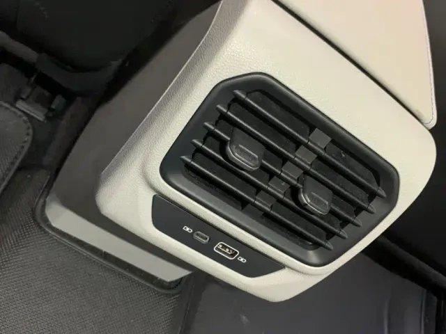 Volkswagen Lamando — Фото автомобиля 13