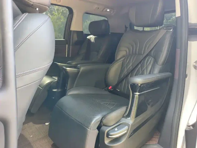 GAC Trumpchi M8 — Фото автомобиля 14