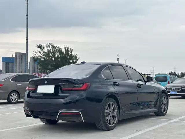 BMW i3 — Фото автомобиля 9
