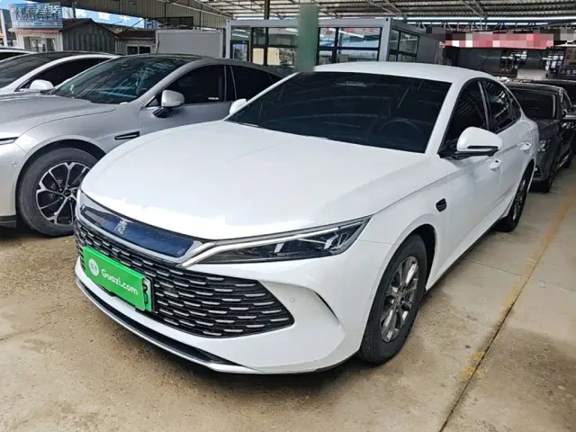 Фотография автомобиля — BYD Qin L