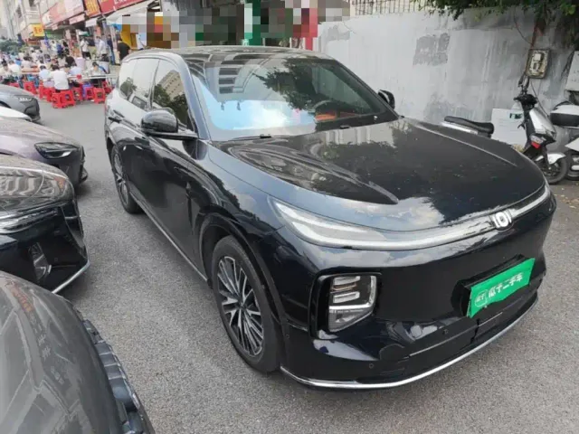 Changan Qiyuan Q07 — Фото автомобиля 3