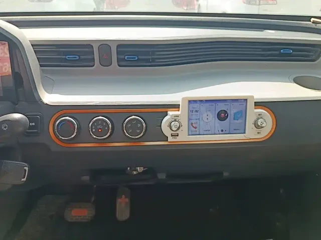 Wuling Hongguang Mini EV — Фото автомобиля 12