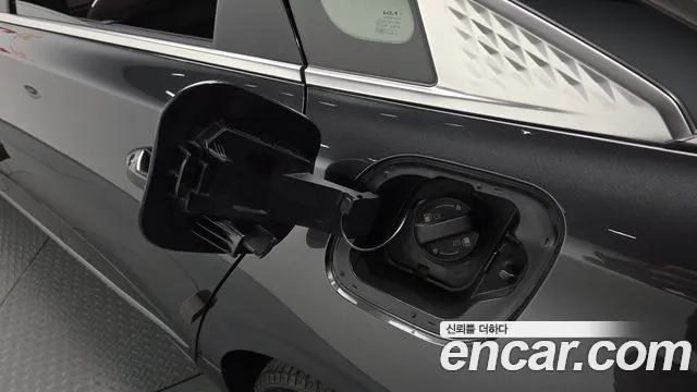 Kia K8 Hybrid — Фото автомобиля 30