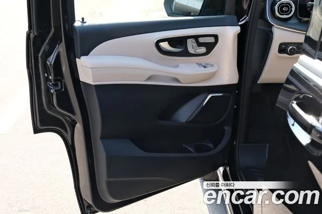 Mercedes-Benz V-Class — Фото автомобиля 8