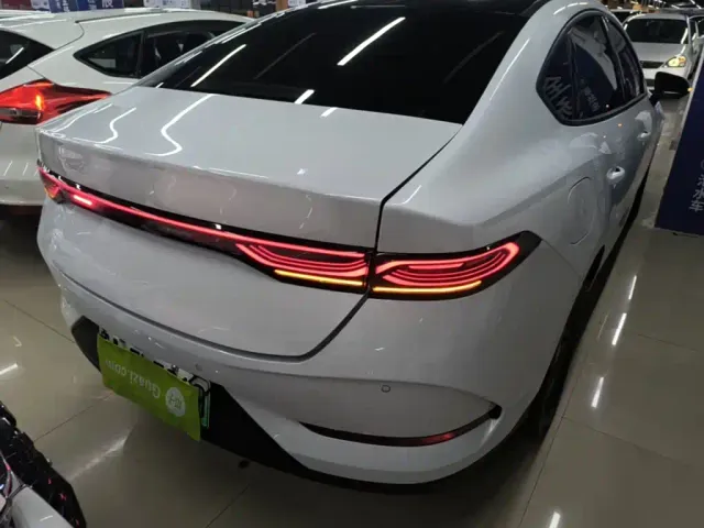 BYD Qin PLUS — Фото автомобиля 7
