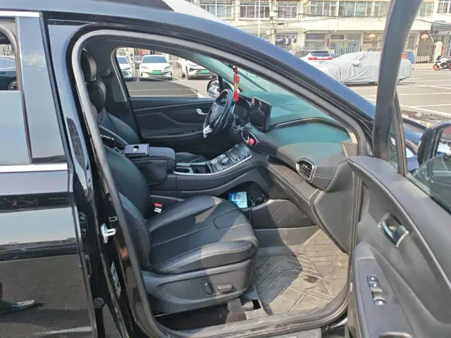 Hyundai Santa Fe — Фото автомобиля 8