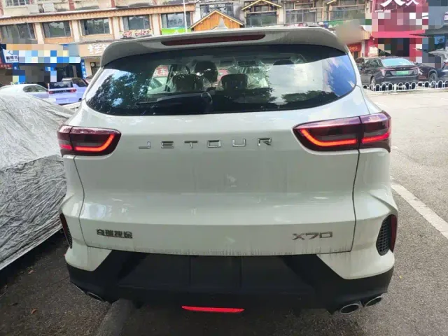 Jetour X70 — Фото автомобиля 5
