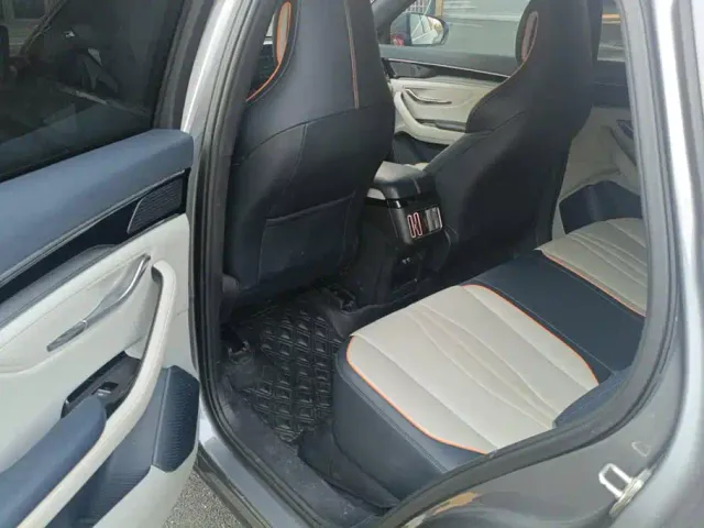 BYD Song PLUS — Фото автомобиля 11