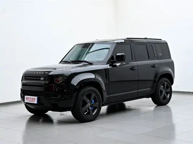 Land Rover Defender — Фото автомобиля 2