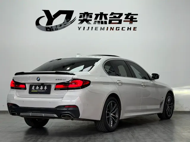 BMW 5 Series — Фото автомобиля 7