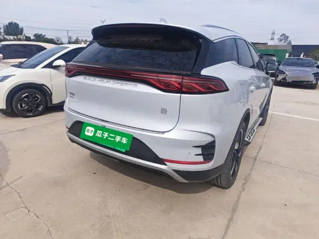 BYD Tang — Фото автомобиля 6