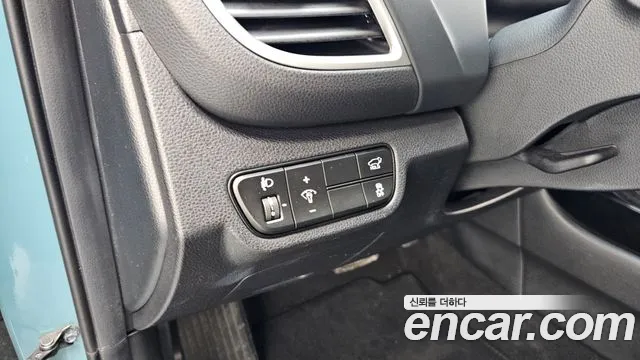 Kia Seltos New — Фото автомобиля 23