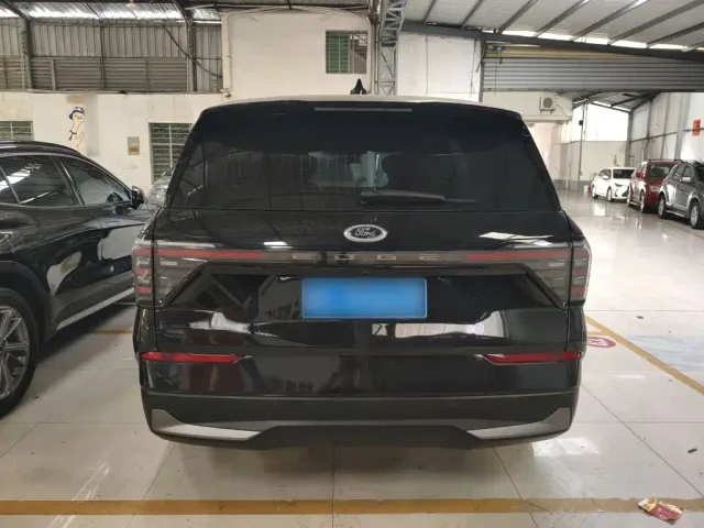 Ford Edge — Фото автомобиля 5