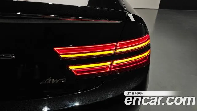 Genesis G80 Бензин 2.5 турбо AWD — Фото автомобиля 17