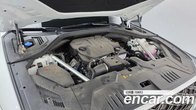 Genesis GV70 2.5T Бензин 2WD — Фото автомобиля 5