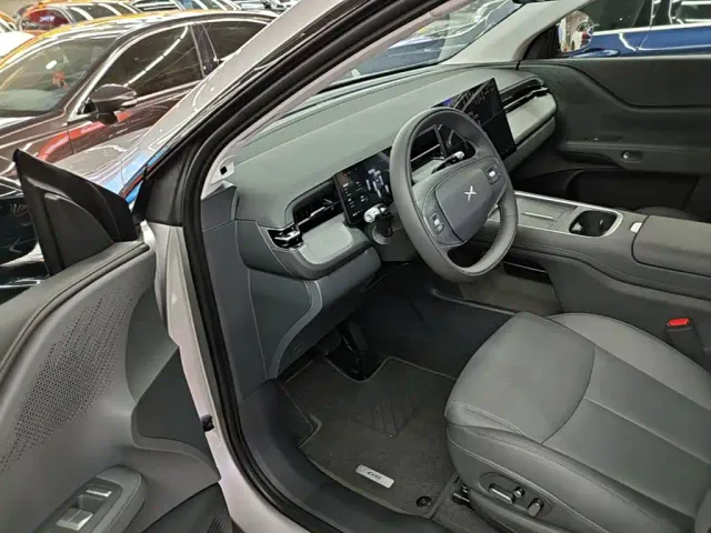 Xpeng G6 — Фото автомобиля 15