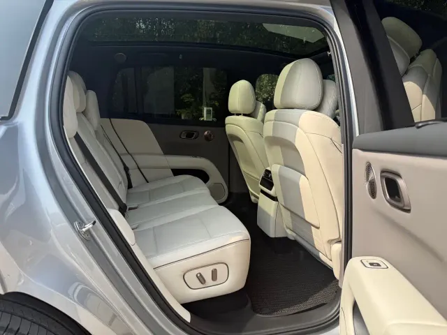 Li Auto i6 — Фото автомобиля 12