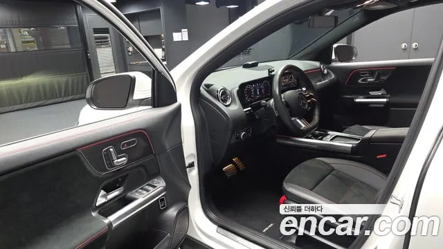Mercedes-Benz GLA-Class H247 — Фото автомобиля 15