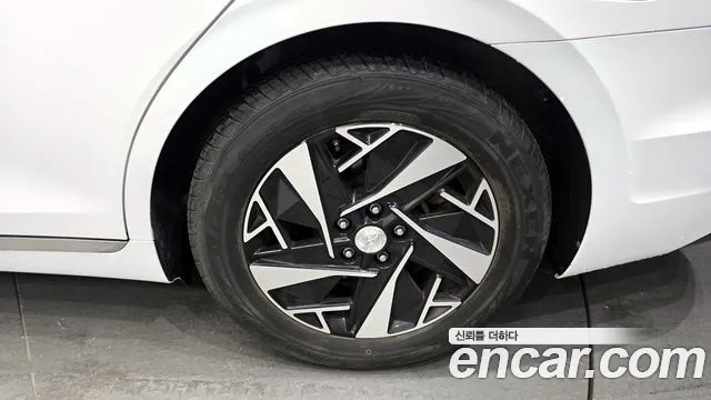 Hyundai Grandeur — Фото автомобиля 5