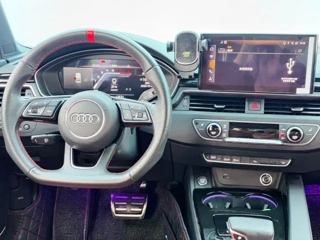 Audi A4L — Фото автомобиля 5