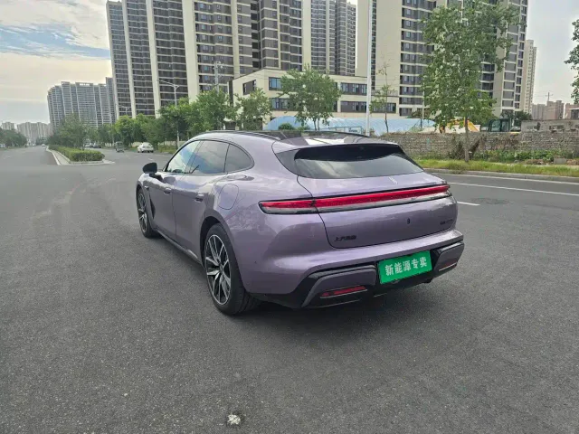 Shangjie Z7T — Фото автомобиля 7