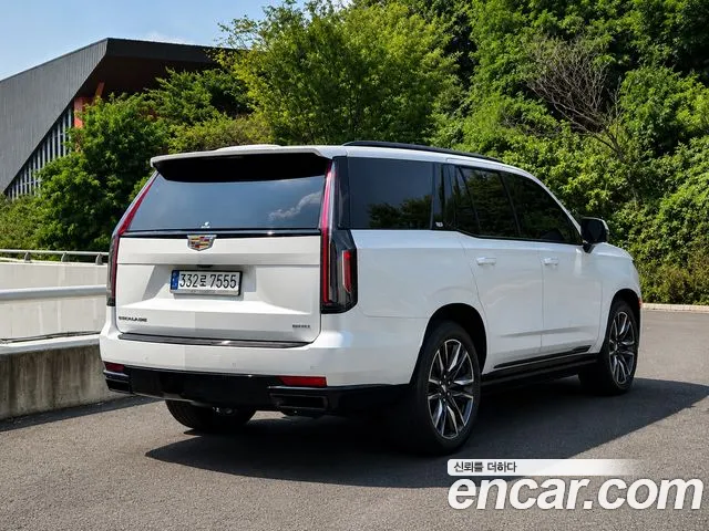 Cadillac Escalade Escalade 5 поколение — Фото автомобиля 3