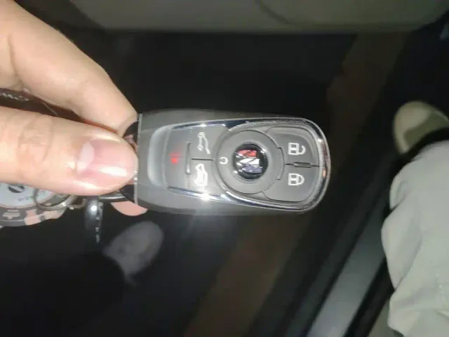 Buick Buick GL8 2022 Land Business Class 652T Prestige — Фото автомобиля 9