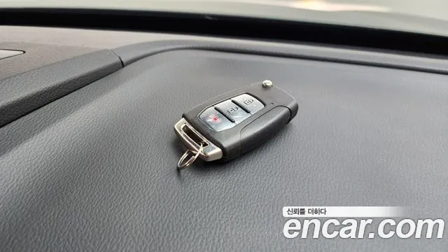 KG_Mobility_Ssangyong Rexton Новый Rexton Sport Khan Дизель 2.2 4WD — Фото автомобиля 30