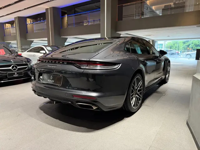 Porsche Panamera — Фото автомобиля 22