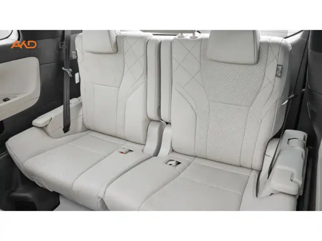 Toyota Vellfire — Фото автомобиля 9