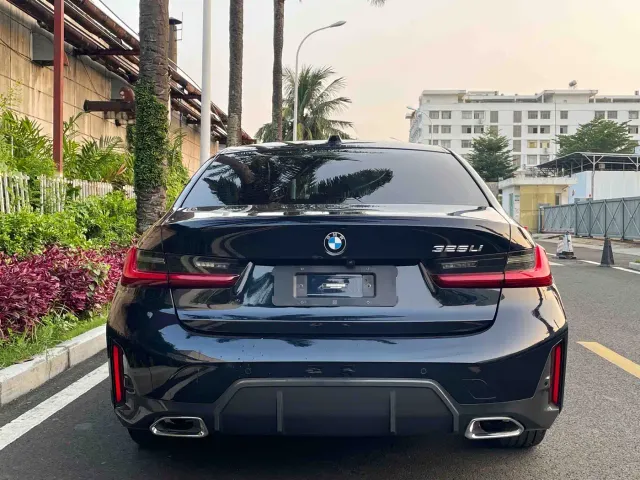 BMW 3 Series — Фото автомобиля 8
