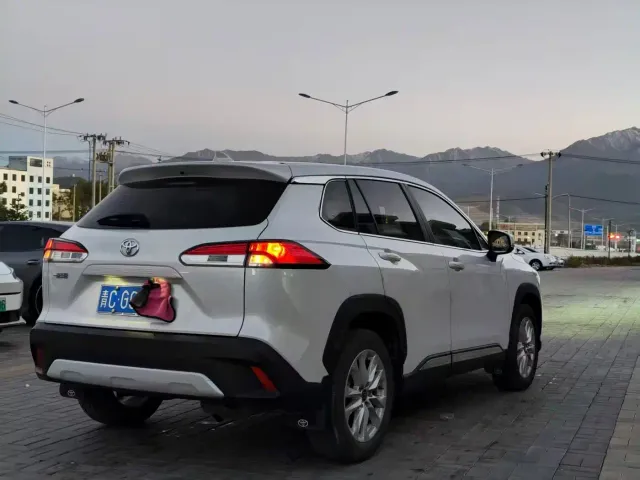 Toyota Corolla Cross — Фото автомобиля 5