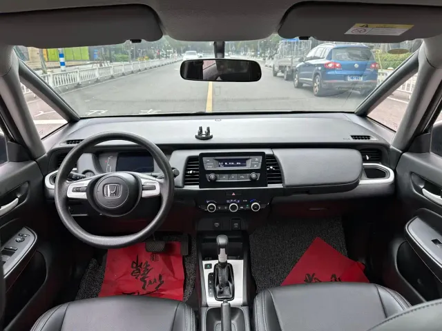 Honda Fit — Фото автомобиля 5
