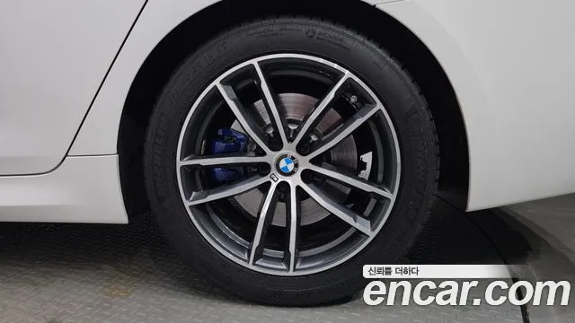 BMW 5 Series G30 — Фото автомобиля 5