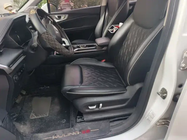 Wuling Jiachen — Фото автомобиля 7