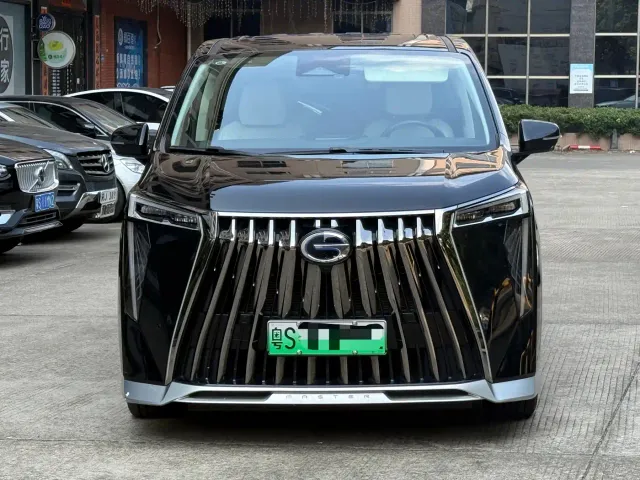 GAC Trumpchi E9 — Фото автомобиля 2