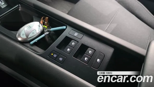 Hyundai Ioniq 6 — Фото автомобиля 24