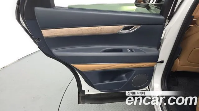 Genesis GV80 2.5T Бензин AWD — Фото автомобиля 25