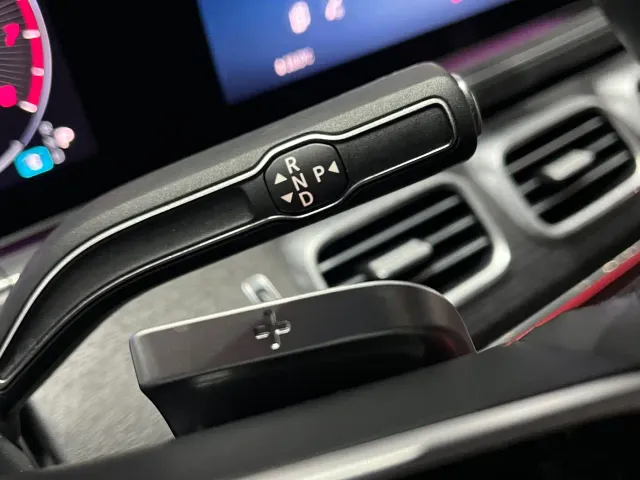 Mercedes-Benz GLE-Class — Фото автомобиля 23