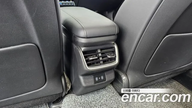Hyundai Grandeur Grandeur (GN7) 3.5 LPG 2WD (Такси) — Фото автомобиля 30