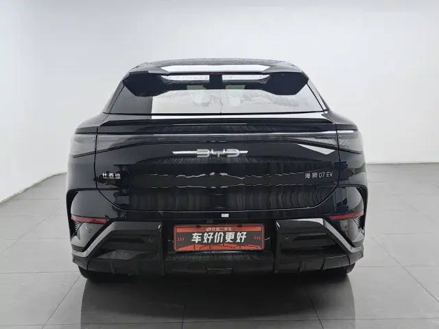 BYD Sealion 07 EV — Фото автомобиля 4