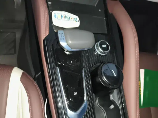 Geely Xingyue L — Фото автомобиля 15