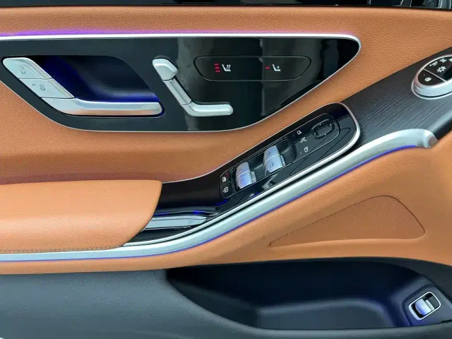 Mercedes-Benz S-Class — Фото автомобиля 16
