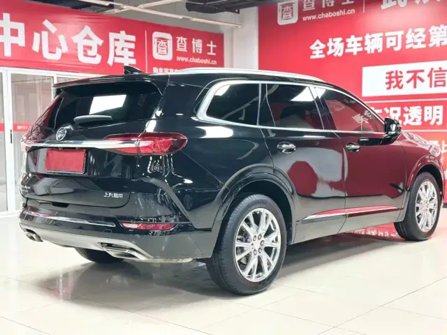 Buick Enclave — Фото автомобиля 5