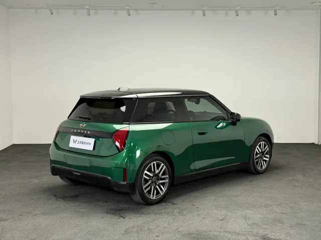 MINI Cooper — Фото автомобиля 15