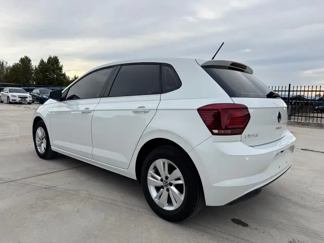 Volkswagen Polo — Фото автомобиля 7